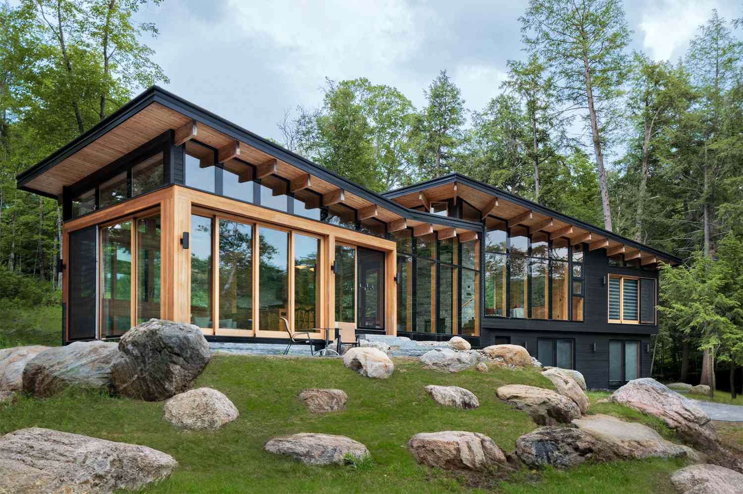 Stay at the Heated Rivalry Cottage: Airbnb Guide