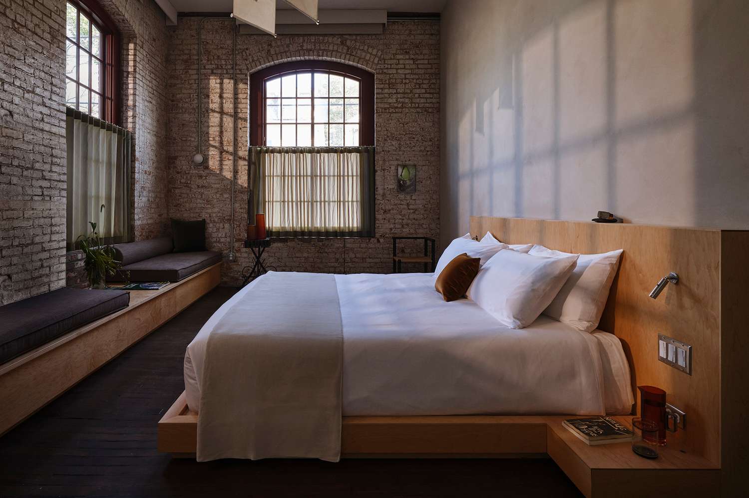 8 Stunning Rooms in Pocketbook Hudson Hotel