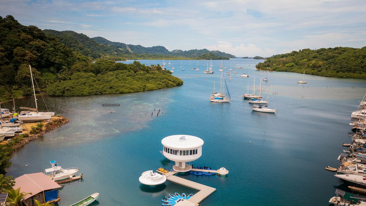 Panama SeaPod: Future of Overwater Bungalows