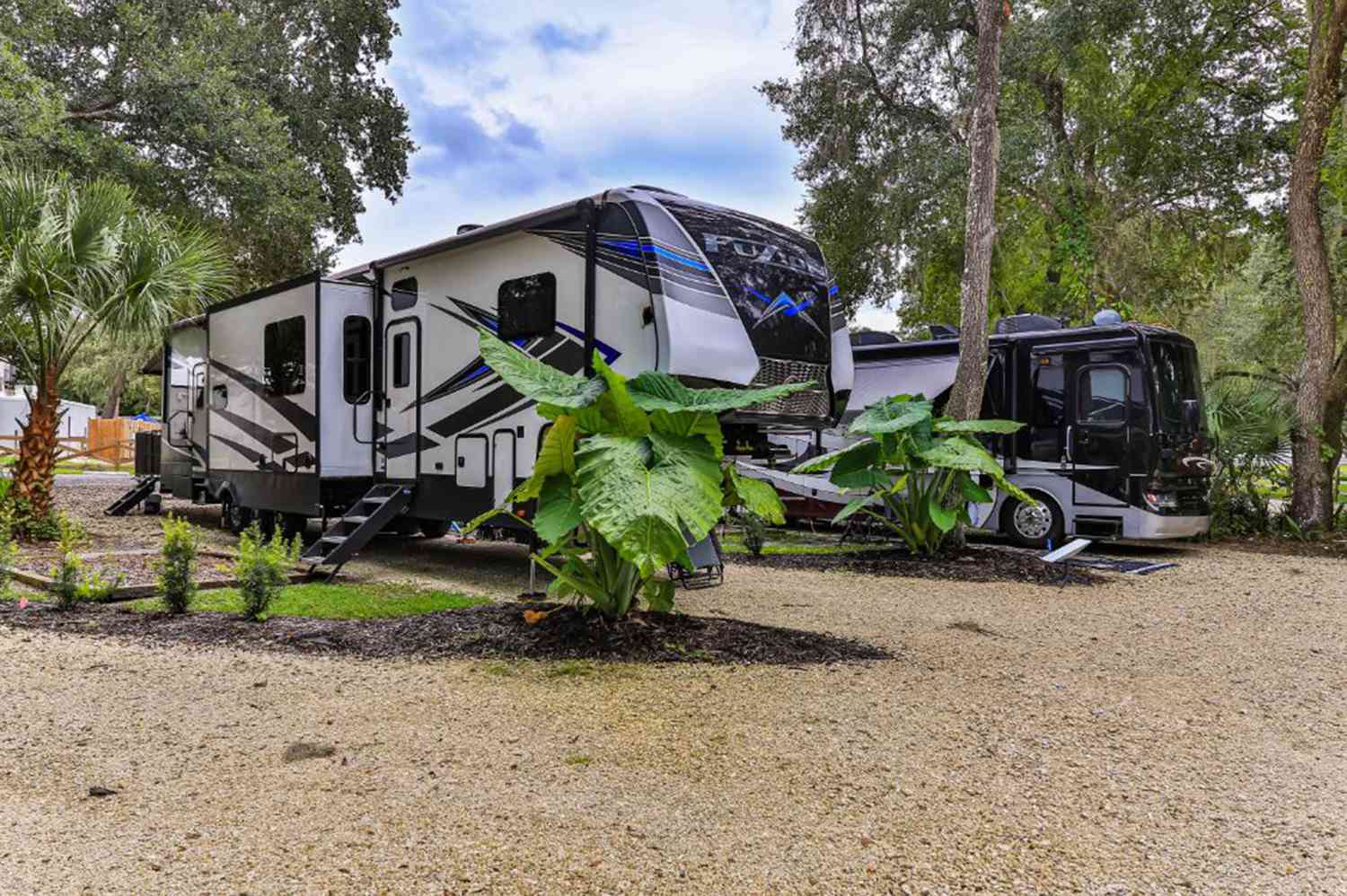 Top Hidden Gem Campgrounds: The Cove Resort in Florida