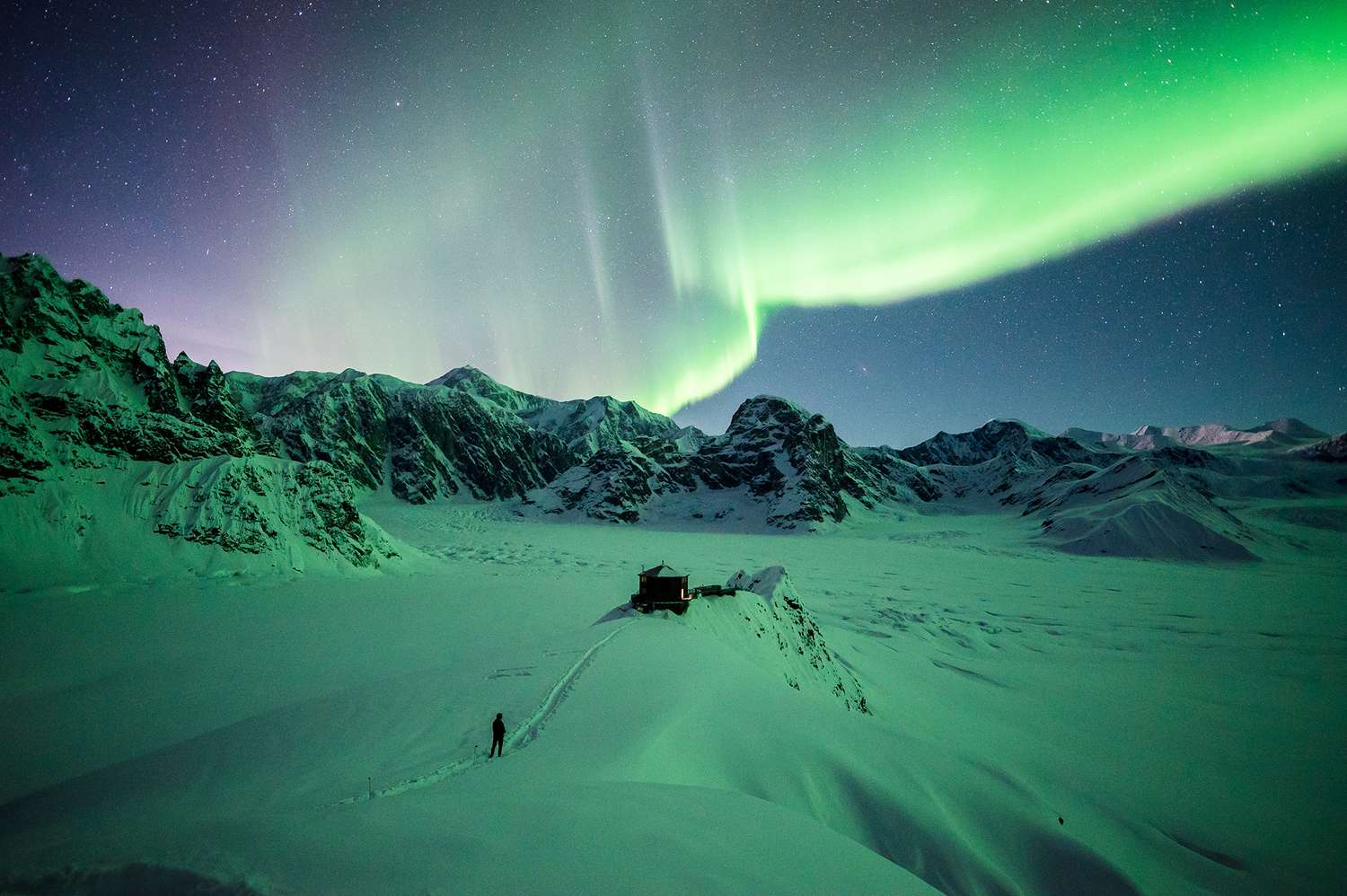 Why Top Fly-in Alaska Lodges Require Helicopter Access